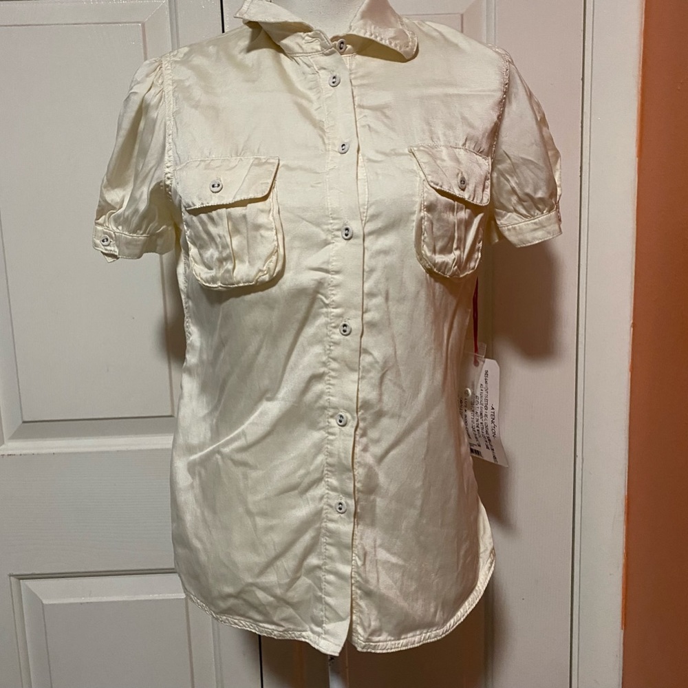 DA -NANG Womens casual button beige cream top  S